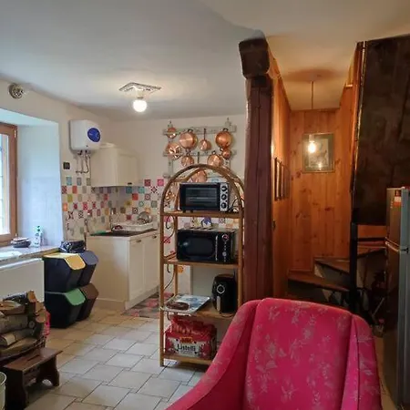 Casa Nella Natura 比利亚尔帕若萨